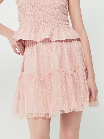 Chân váy màu hồng nhún bèo vải lưới họa tiết