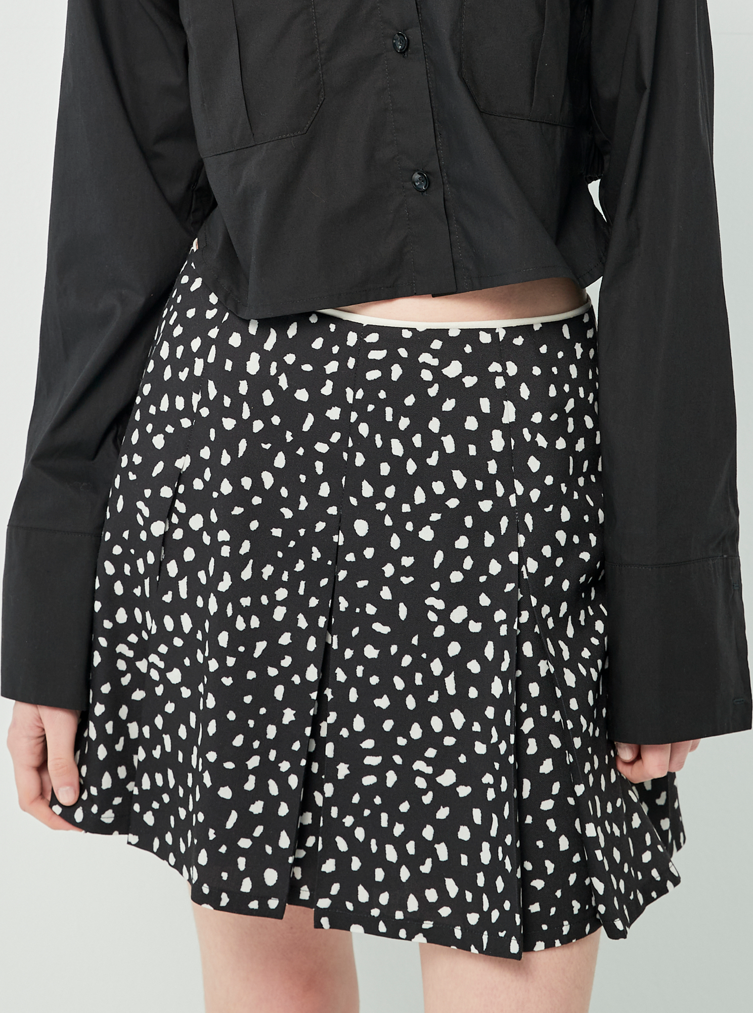 Chân Váy Ngắn Xòe Cạp Cao Họa Tiết